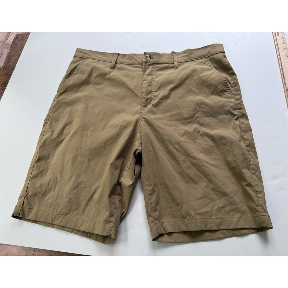 Eddie Bauer Performance Hiking Shorts 40 Khaki Nylon Spandex Zip Pockets Flaw
